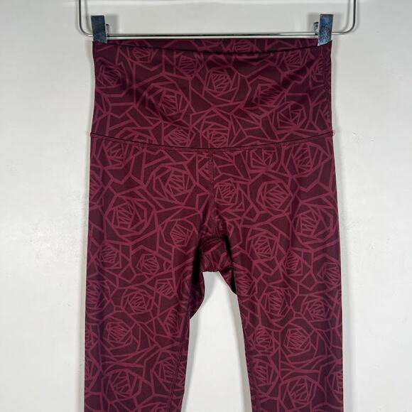 Lululemon High Times Leggings 4 in Posey Red Grape Bordeaux Drama - Picture 4 of 7